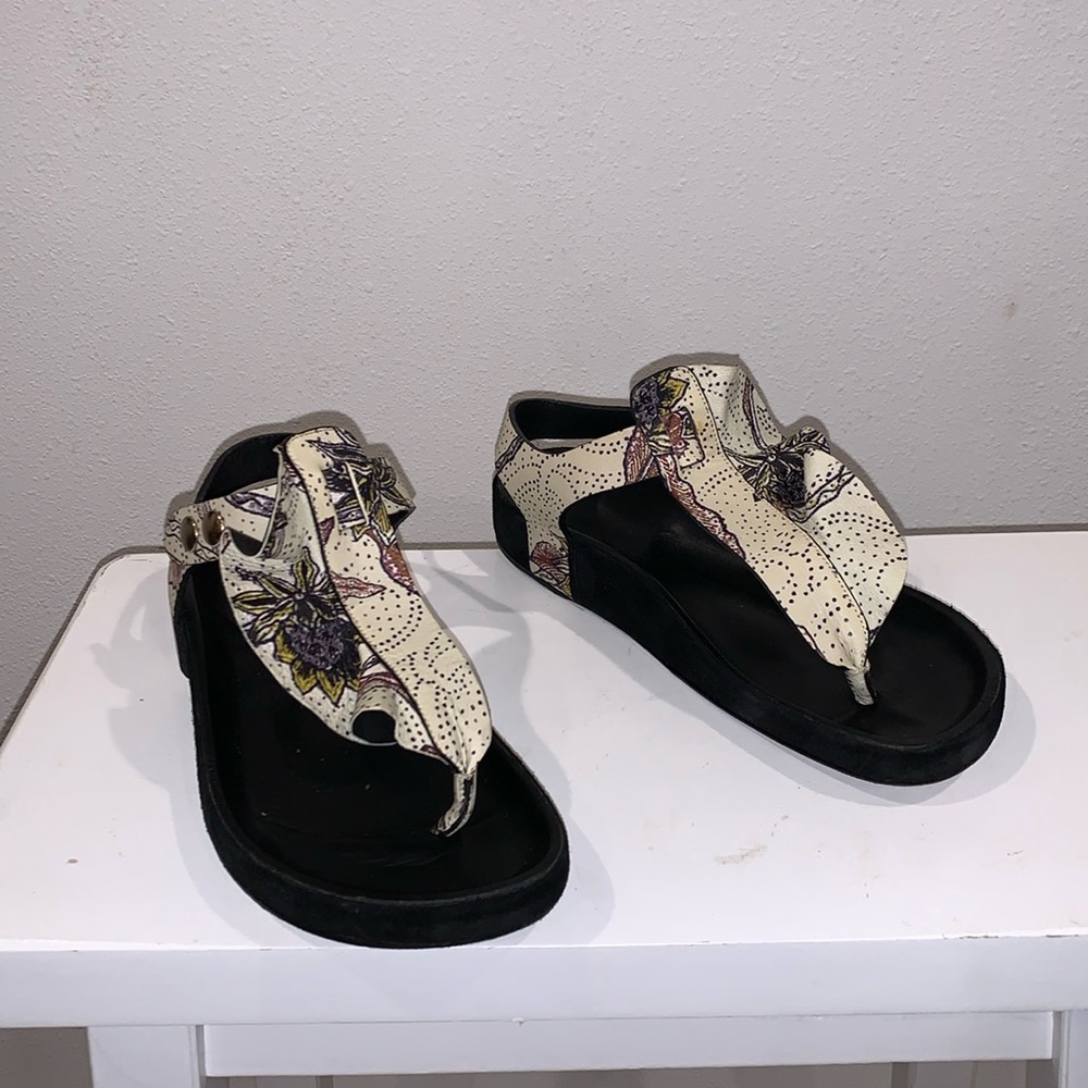Isabel Marant Leakey Ruffled Printed Leather Sandals In Ecru size 36/6